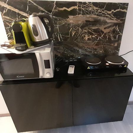 Ai Marmi Hotell Ponton Exteriör bild